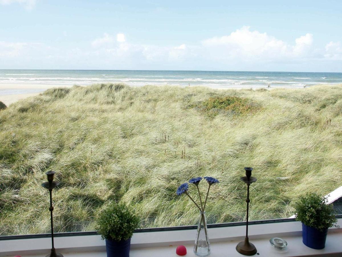 6 Person Holiday Home In Blokhus Oda fotoğraf